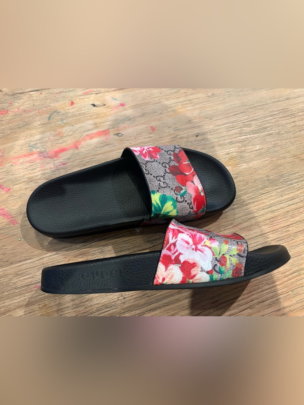 Authentic GUCCI BLOOM SLIDES - Picture 4 of 12